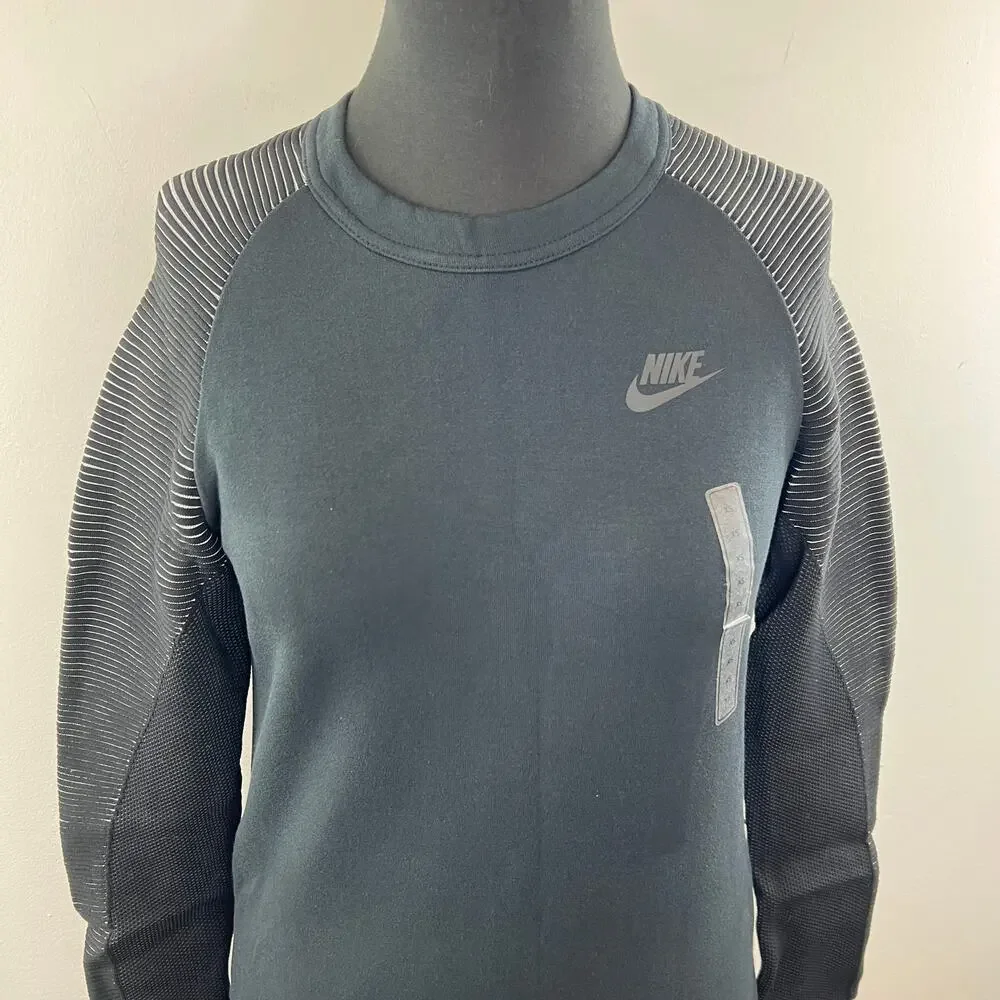 NIKE Size XS NEW